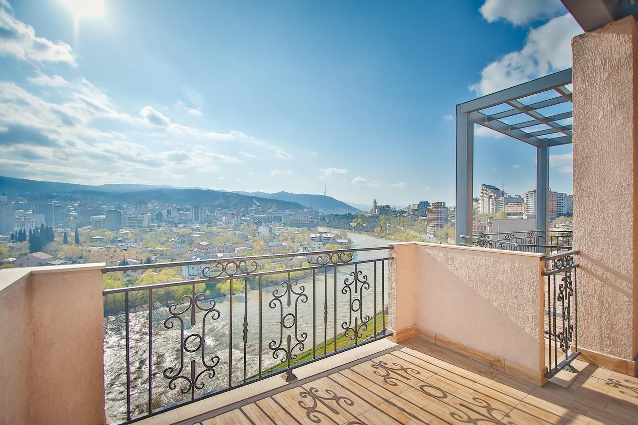 Gtm Plaza Hotel Tbilisi ภายนอก รูปภาพ