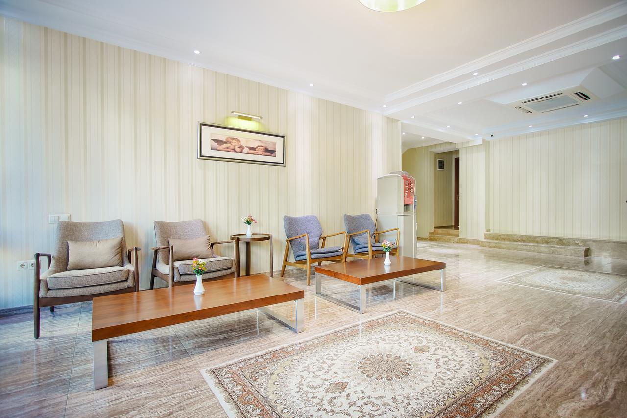 Gtm Plaza Hotel Tbilisi ภายนอก รูปภาพ